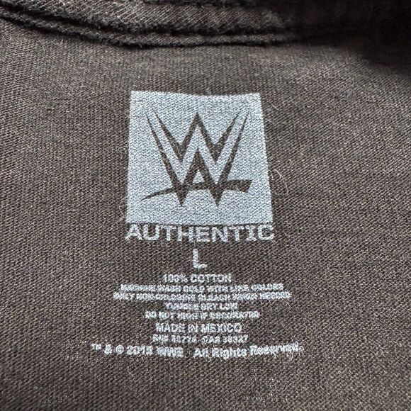 WWE Wrestling Roman Reigns T-Shirt Mens Large Black Tee One‎ Versus All WWF - Picture 9 of 12